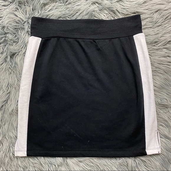 Tommy Hilfiger Sport Contrast Skirt - Picture 6 of 6